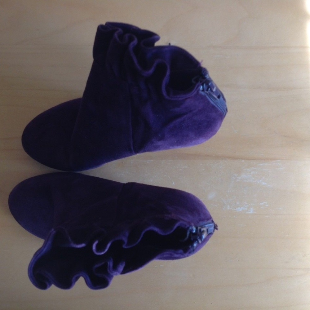 Me Too Purple Suede Ruffle Booties - Picture 4 of 4